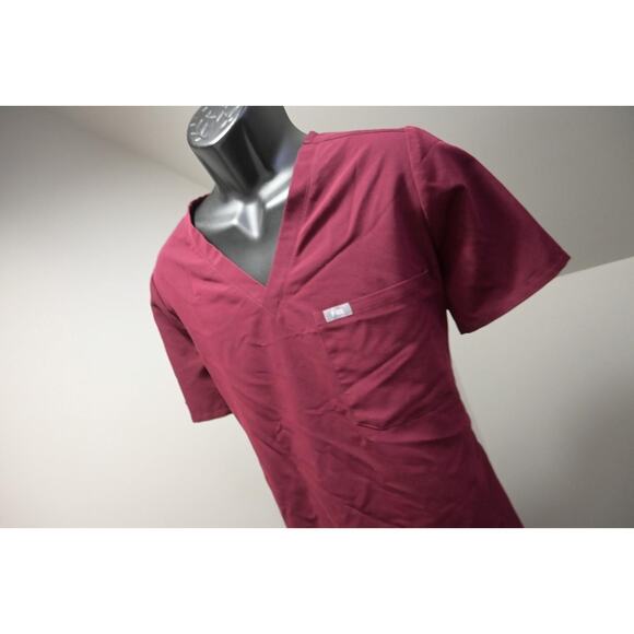 Figs Catarina Scrubs Top Shirt Short Sleeve Burgundy Womens Size XL - Picture 1 of 11